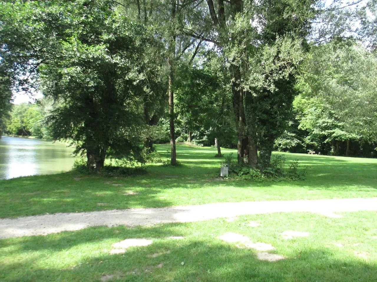 Munich Camping, Glamping & Dorms Германия