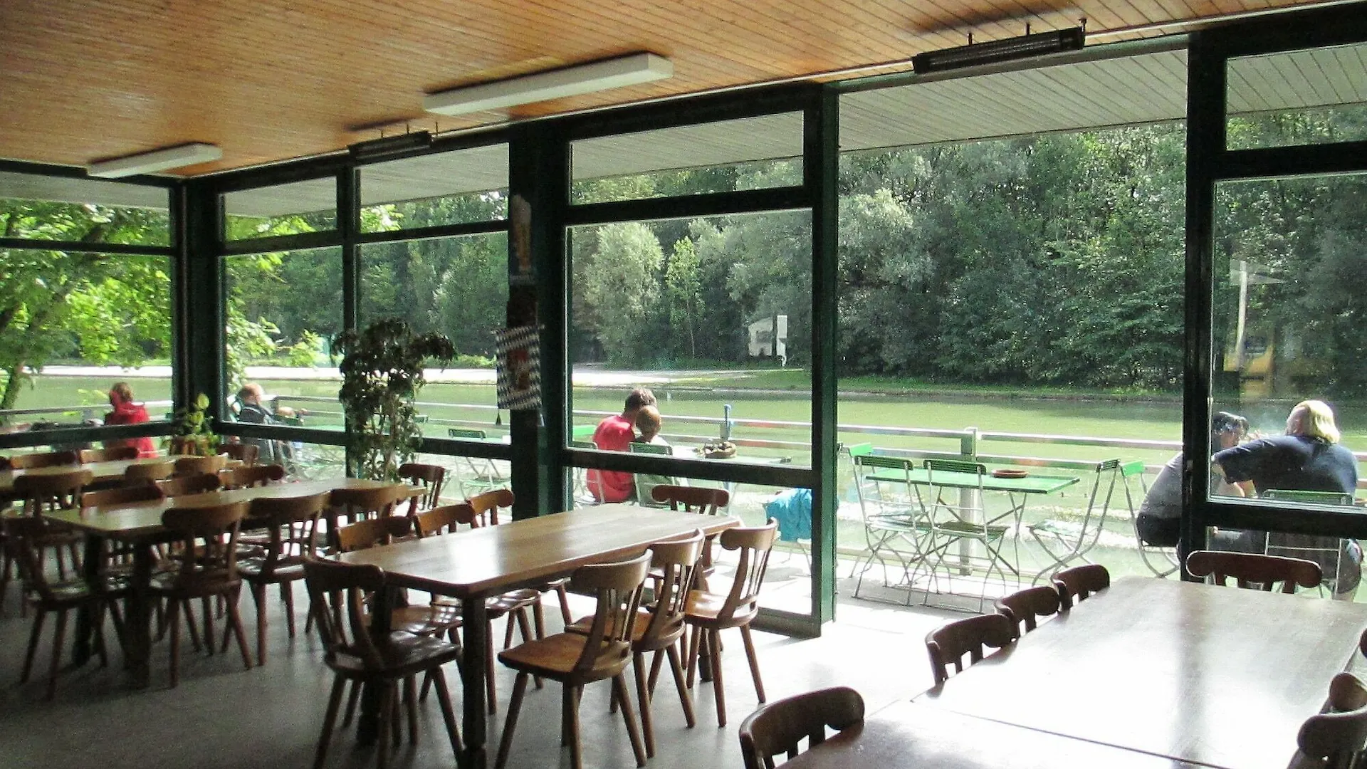 Munich Camping, Glamping & Dorms